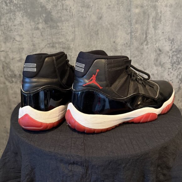 Jordan 11 Retro Playoffs Bred (2019) Men's Size 15 - Picture 1 of 6